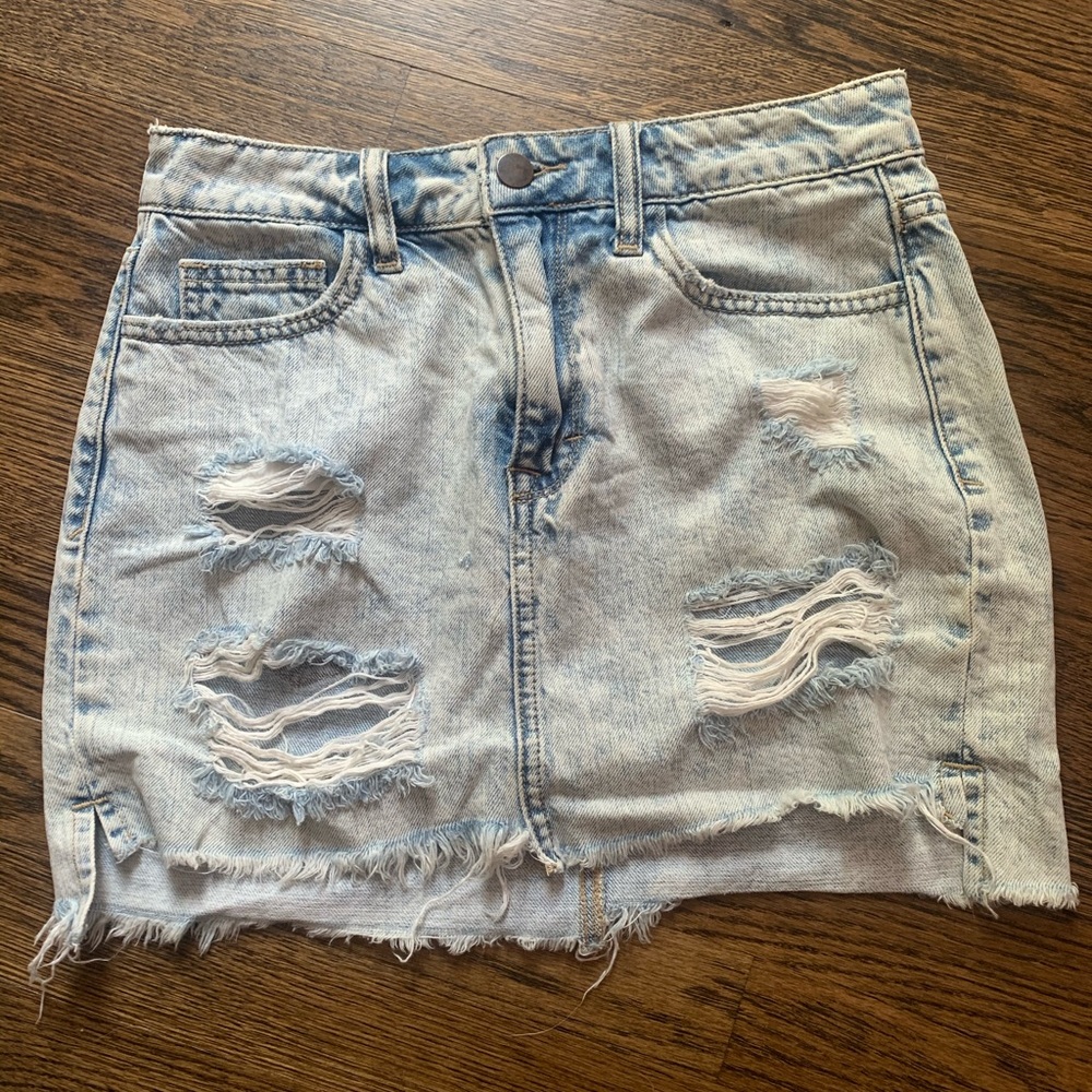 Forever 21— Women’s high rise denim mini skirt